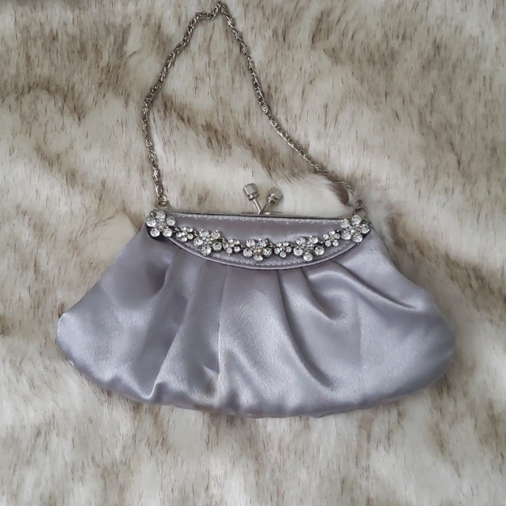 90's silver clutch like new